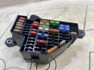 Блок предохранителей 1K2941824 Skoda Octavia RS II