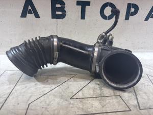 Впускной патрубок 077129627S 