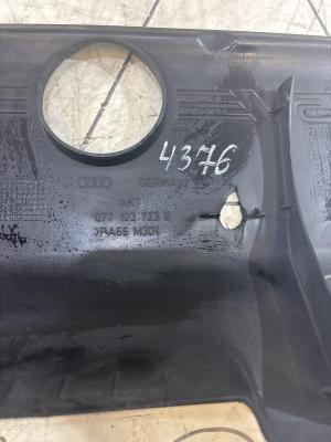 Накладка (крышка) декоративная двигателя 077103723E 