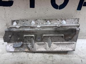 Экран тепловой 06H129597K Skoda Octavia RS II