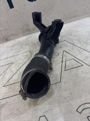 Воздушный трубопровод 5N0145770G Skoda Octavia RS II