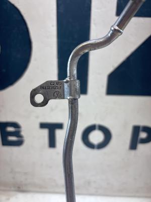 Трубопровод системы охлаждения 06J121075F Skoda Octavia RS II