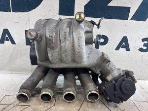 Коллектор впускной 058133213 