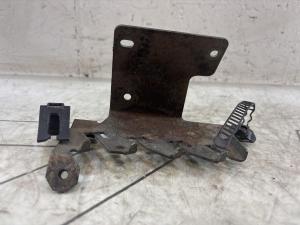 Кронштейн 8G0971845B Audi 80 B4 Cabriolet