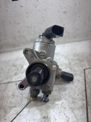 Топливный насос высокого давления 06F127025F 