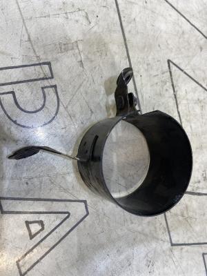 Хомут крепления топливного фильтра 4A0201671 Audi A6 C4