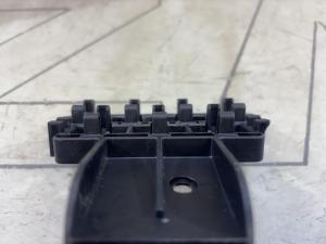 Кронштейн фишек 4A0937545D Audi A6 C4