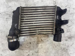 Интеркулер 8E0145805N Audi A4 B6
